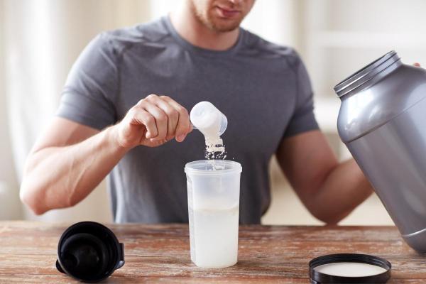 Can You Mix Creatine With Milk? - When can it be useful to take creatine with milk?