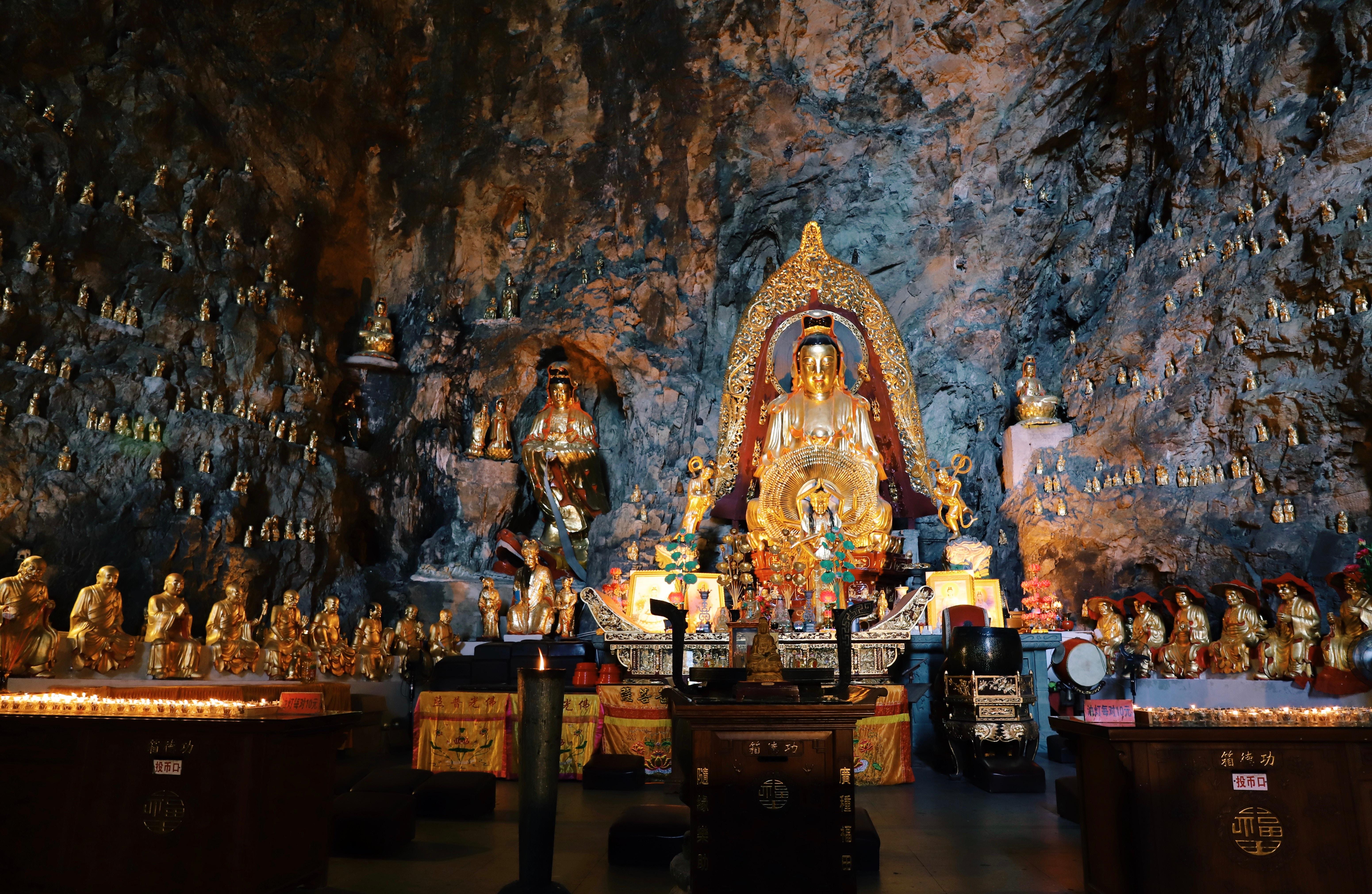 Is Buddhism Polytheistic Or Monotheistic?