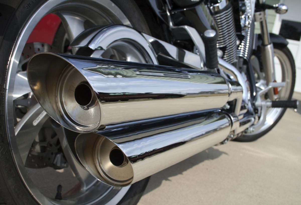 How To Clean A Motorcycle Exhaust Pipe