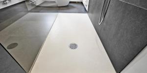 How to Clean a Resin Shower Tray