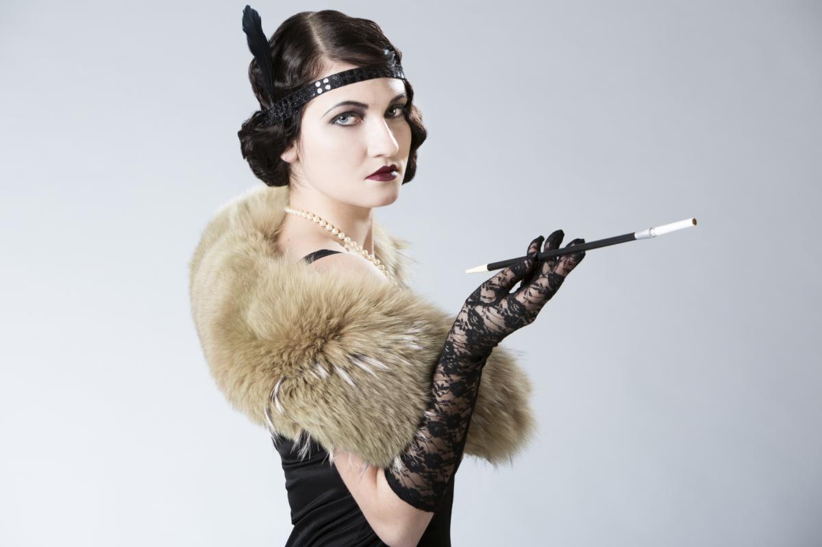 How To Dress Up 20's Style