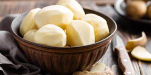 How to Keep Peeled Potatoes From Turning Brown