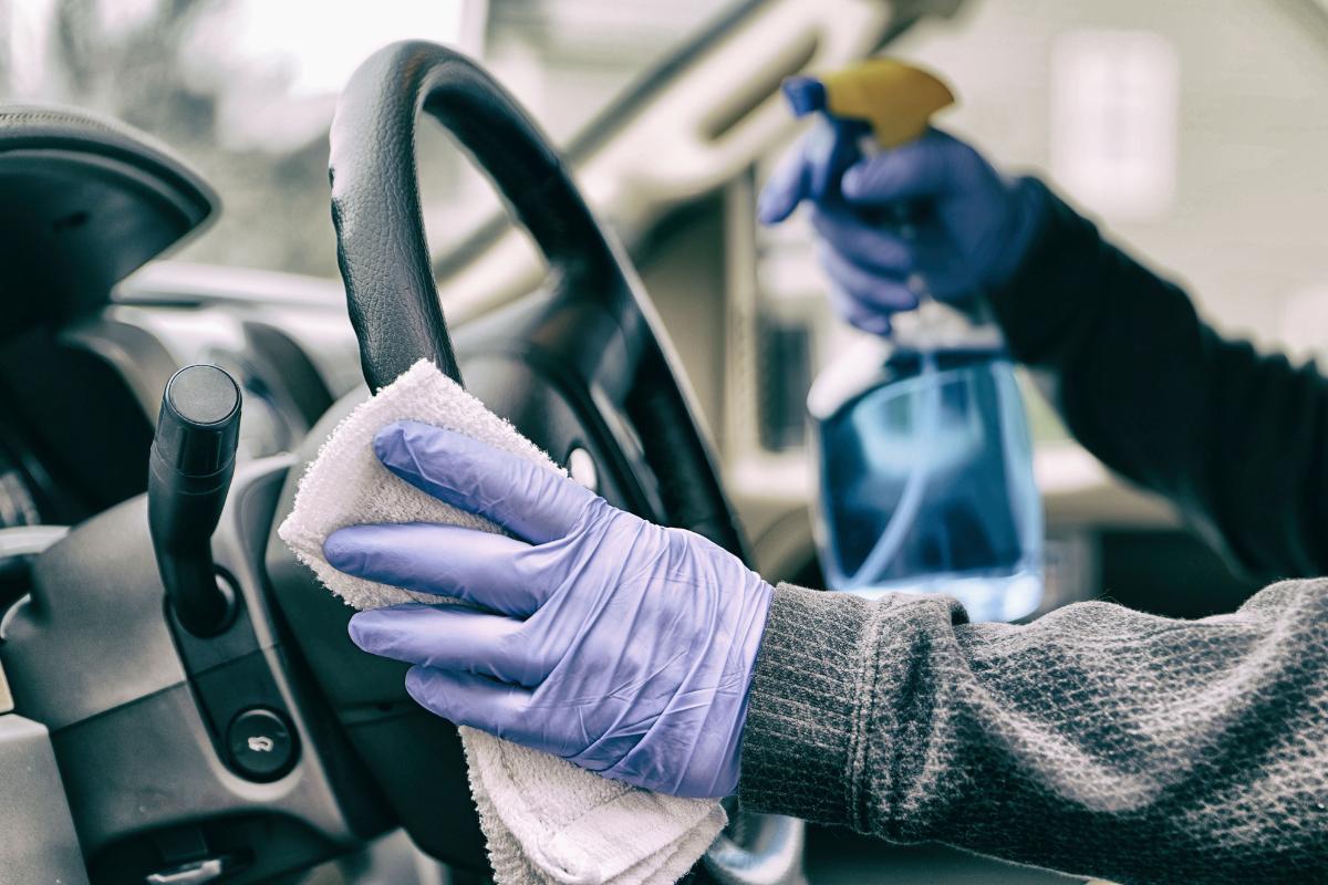 How to Clean a Steering Wheel