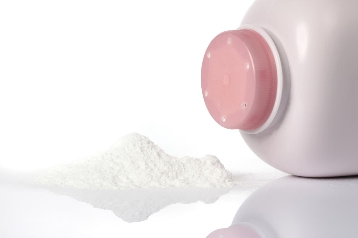 How to Remove Oil Stains with Talcum Powder