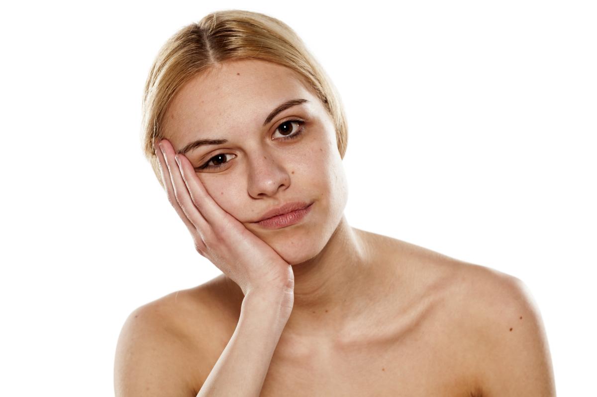 How to Use Potato Slices for Bags Under Eyes
