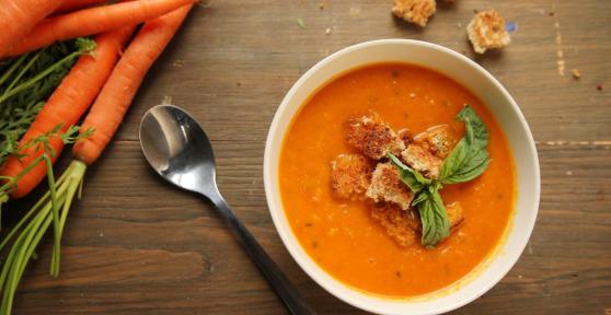 How to Make Chilled Carrot Soup
