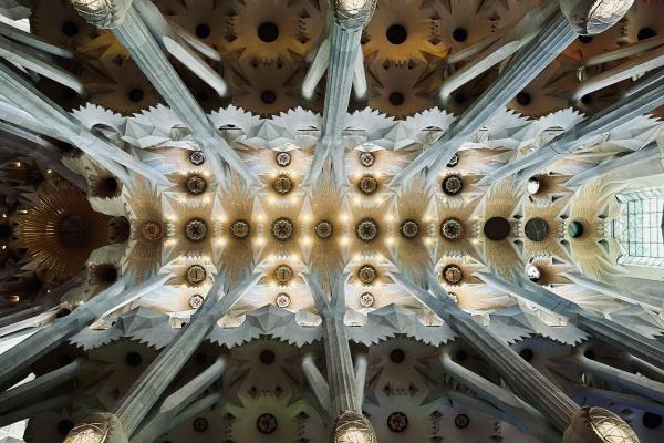 Surprising Facts About Sagrada Familia - 3. The entire interior was designed without a single straight line