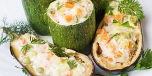 How to make stuffed zucchini with prawns