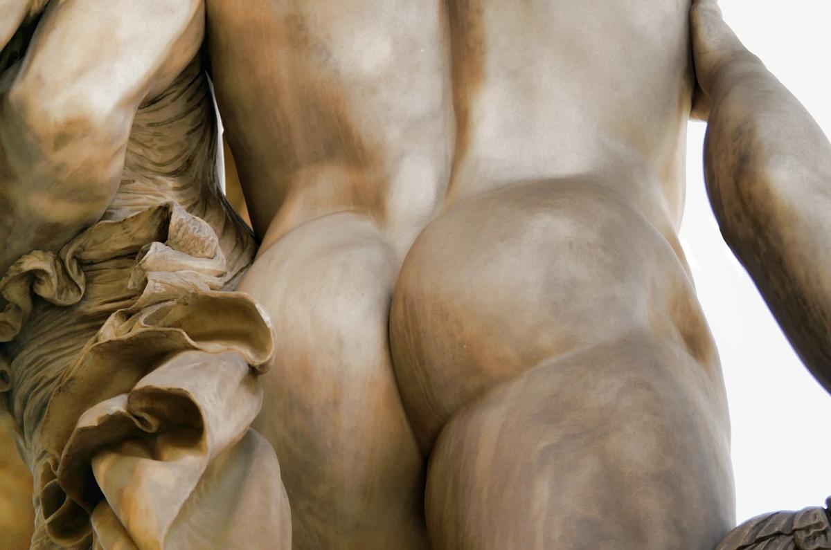 How to Remove Hair from the Anus Area