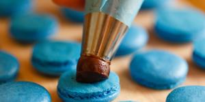 How To Use A Piping Bag Without A Nozzle