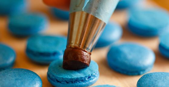 How To Use A Piping Bag Without A Nozzle