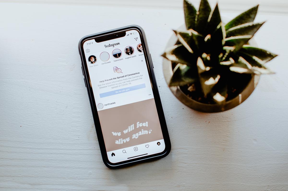 How to recover deleted messages from Instagram