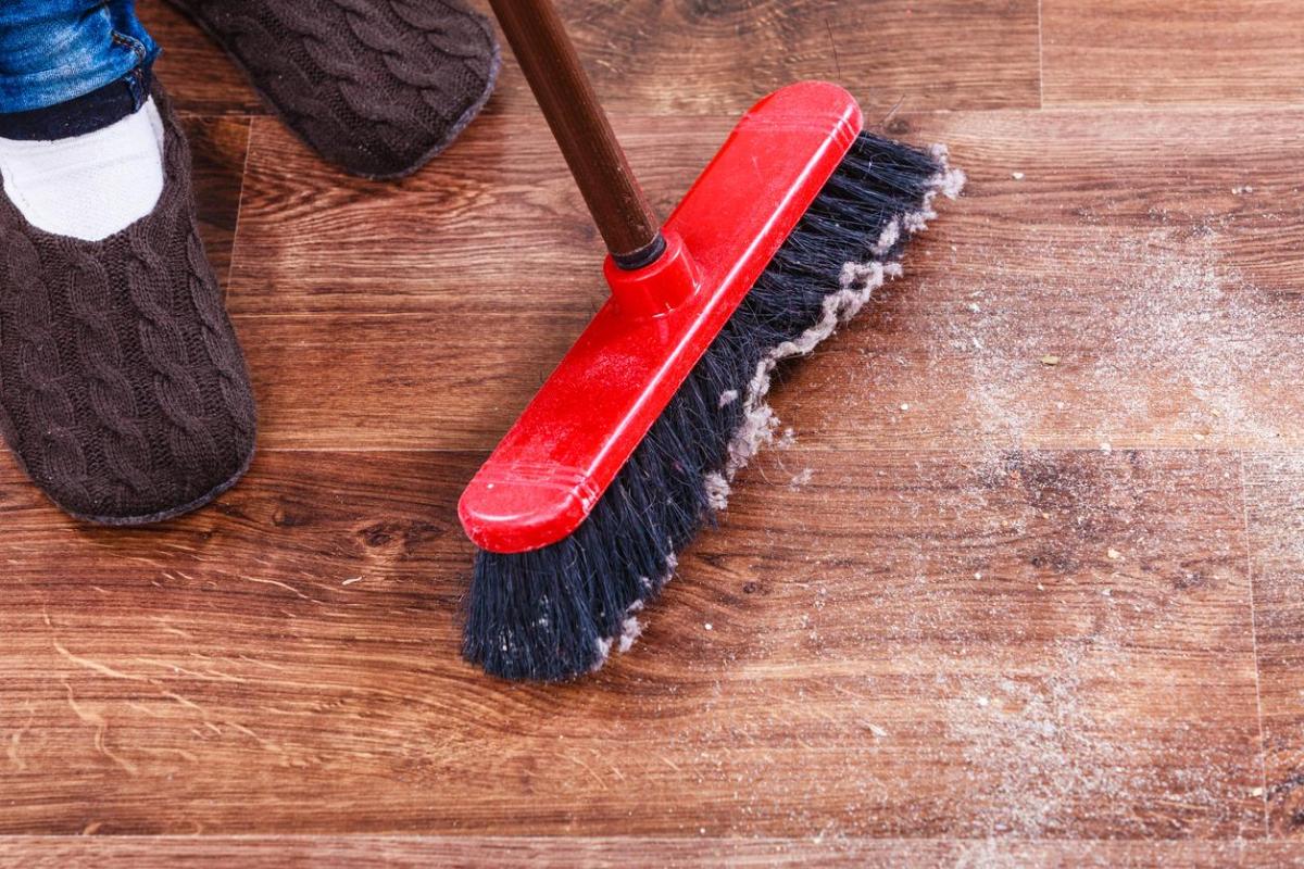 How to Clean a Broom to Make It Last Longer