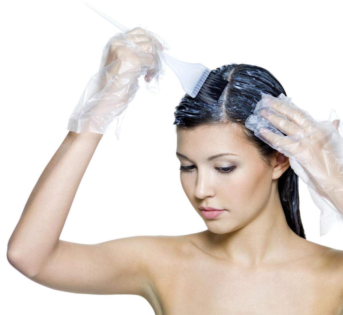 How to Apply a Colour Rinse to Your Hair