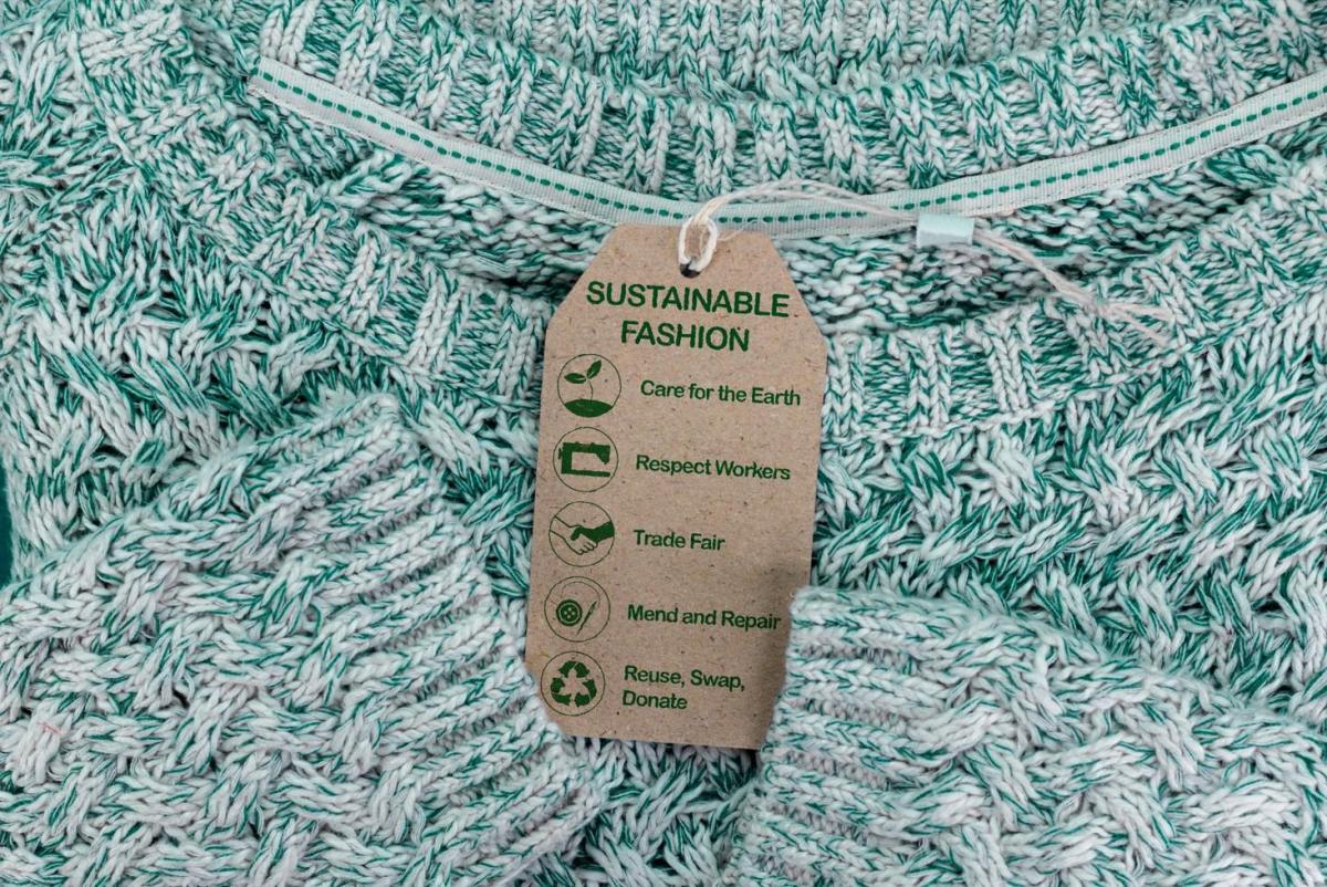 What Are Eco-Friendly Clothes?