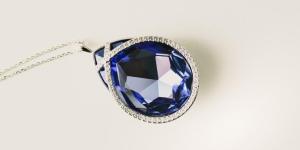 How to Tell If a Sapphire Is Real or Fake