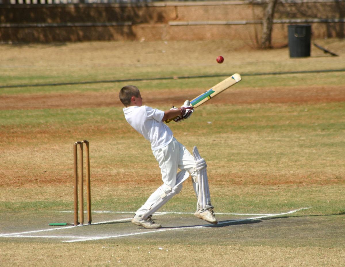 How to Size a Child’s Cricket Bat