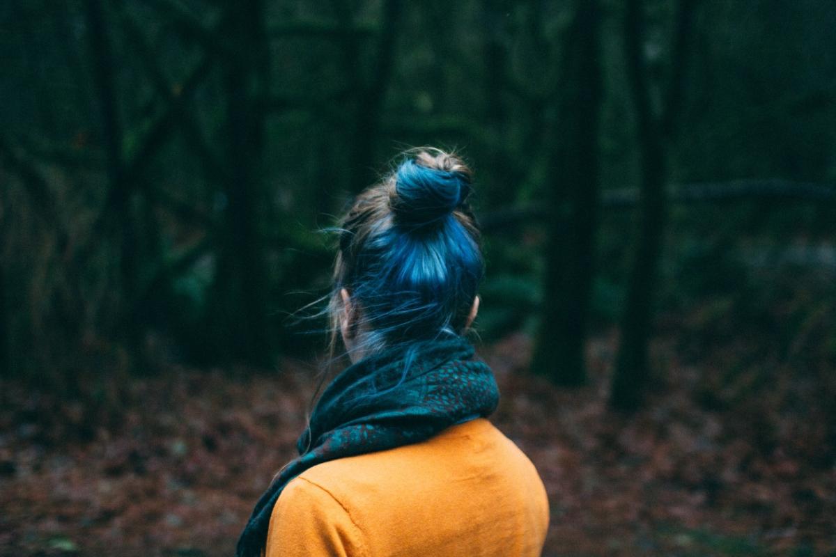 How to Dye Your Hair Blue without Bleach