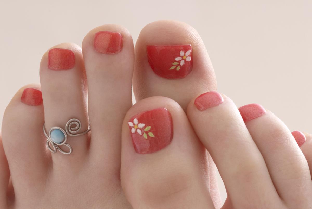 How to Wear a Toe Ring