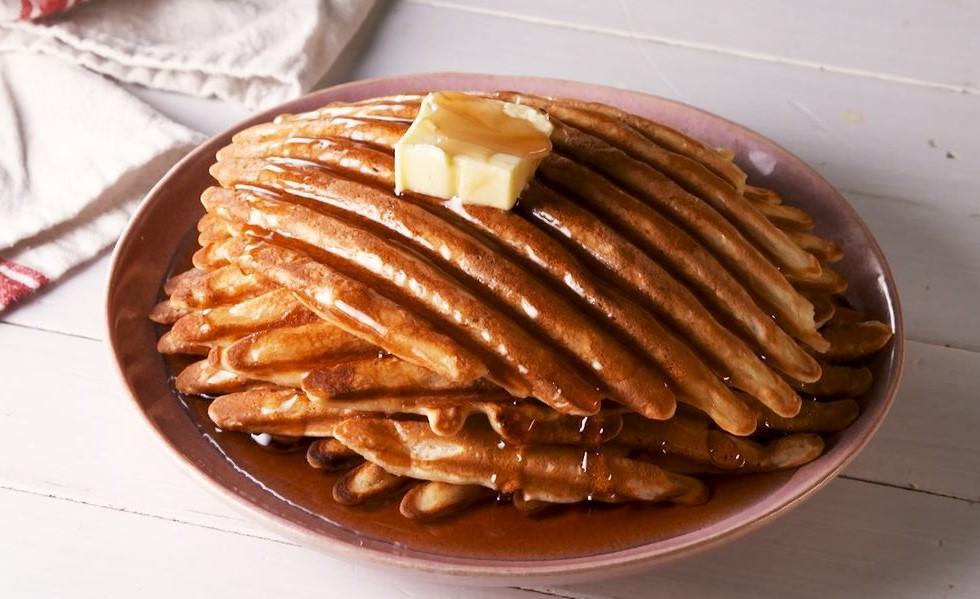 How to Make Waffles Without a Waffle Maker - Easy Recipe!