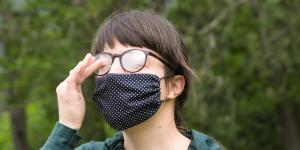 How to Stop Glasses Fogging Up When Wearing a Mask