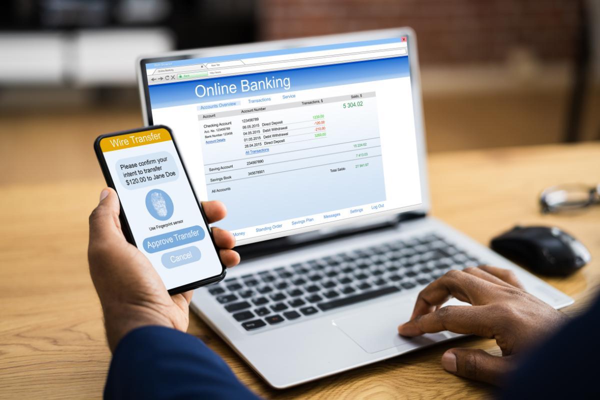 What Is a Neobank and How Does It Work?