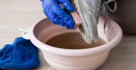 How to Clean White Soles on Sneakers
