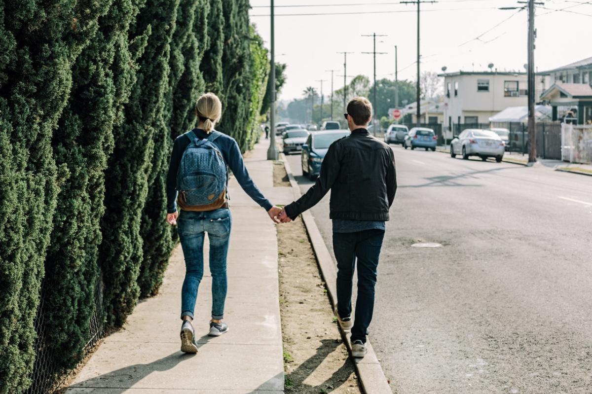 What Does Holding Hands Mean to a Guy?