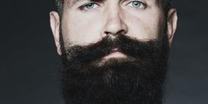 How to Stimulate Beard Growth with an Onion