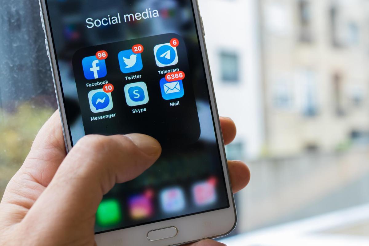 How to Hide Apps on iOS and Android Devices