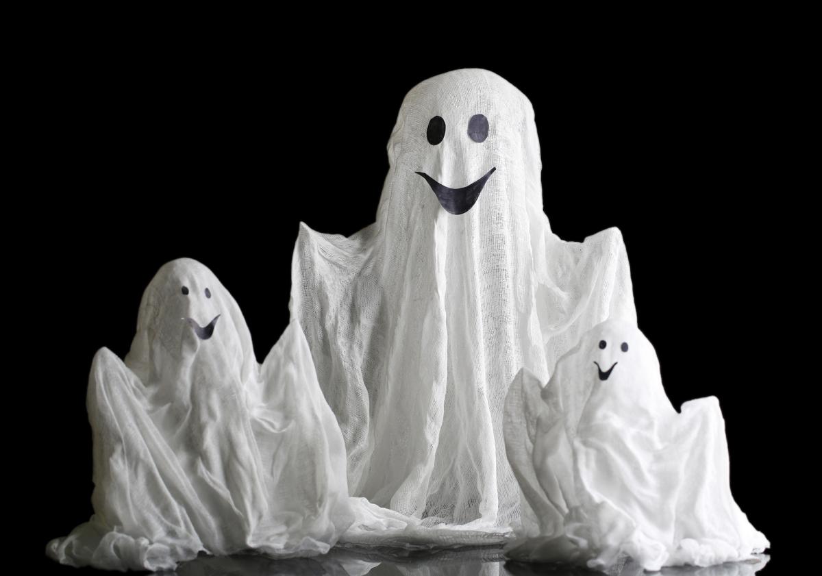 How to Make Ghost Halloween Decorations