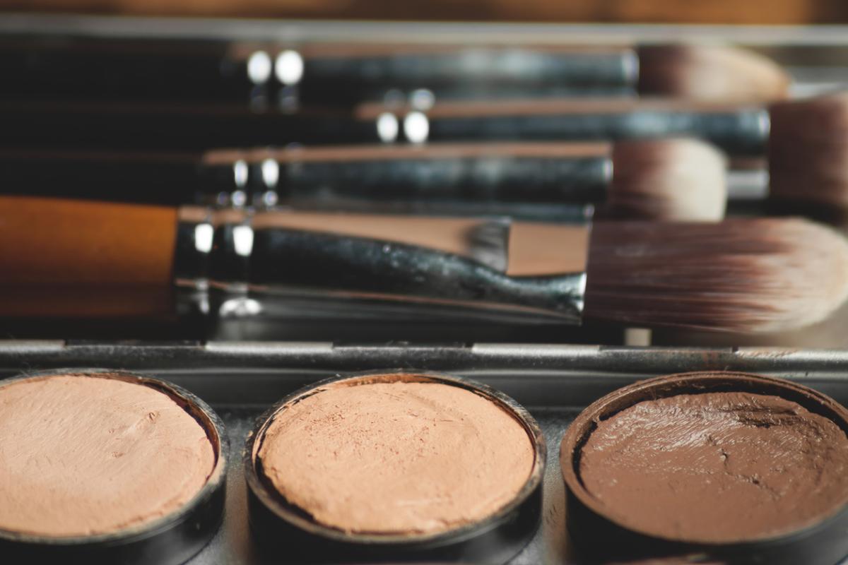 How to Apply Mousse Foundation