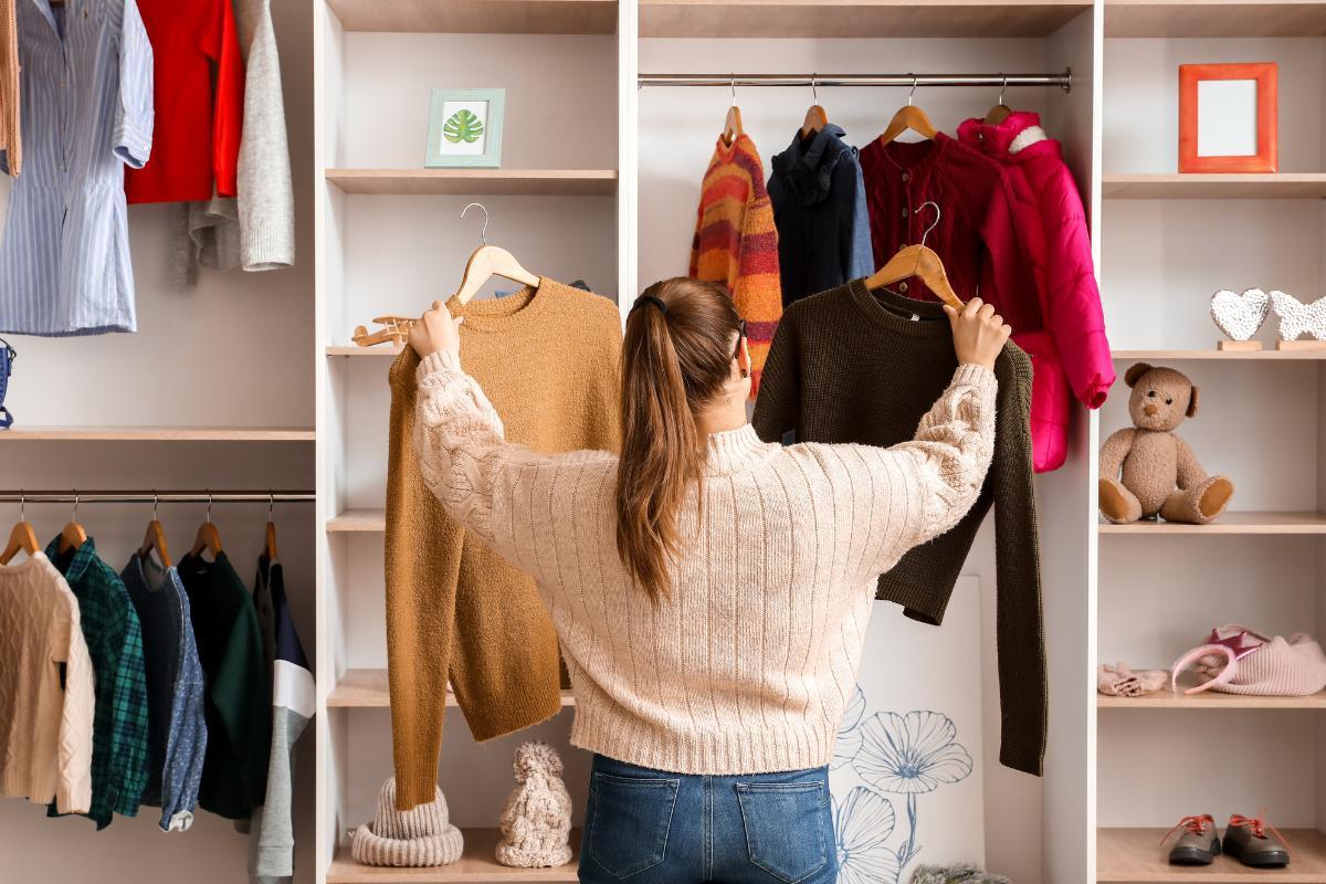 How to Master Seasonal Wardrobe Overhauls