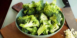 How to Clean Broccoli Before Cooking