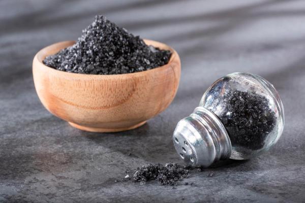 What Are the Best Egg Substitutes for Vegans and Egg Allergies? - Himalayan black salt
