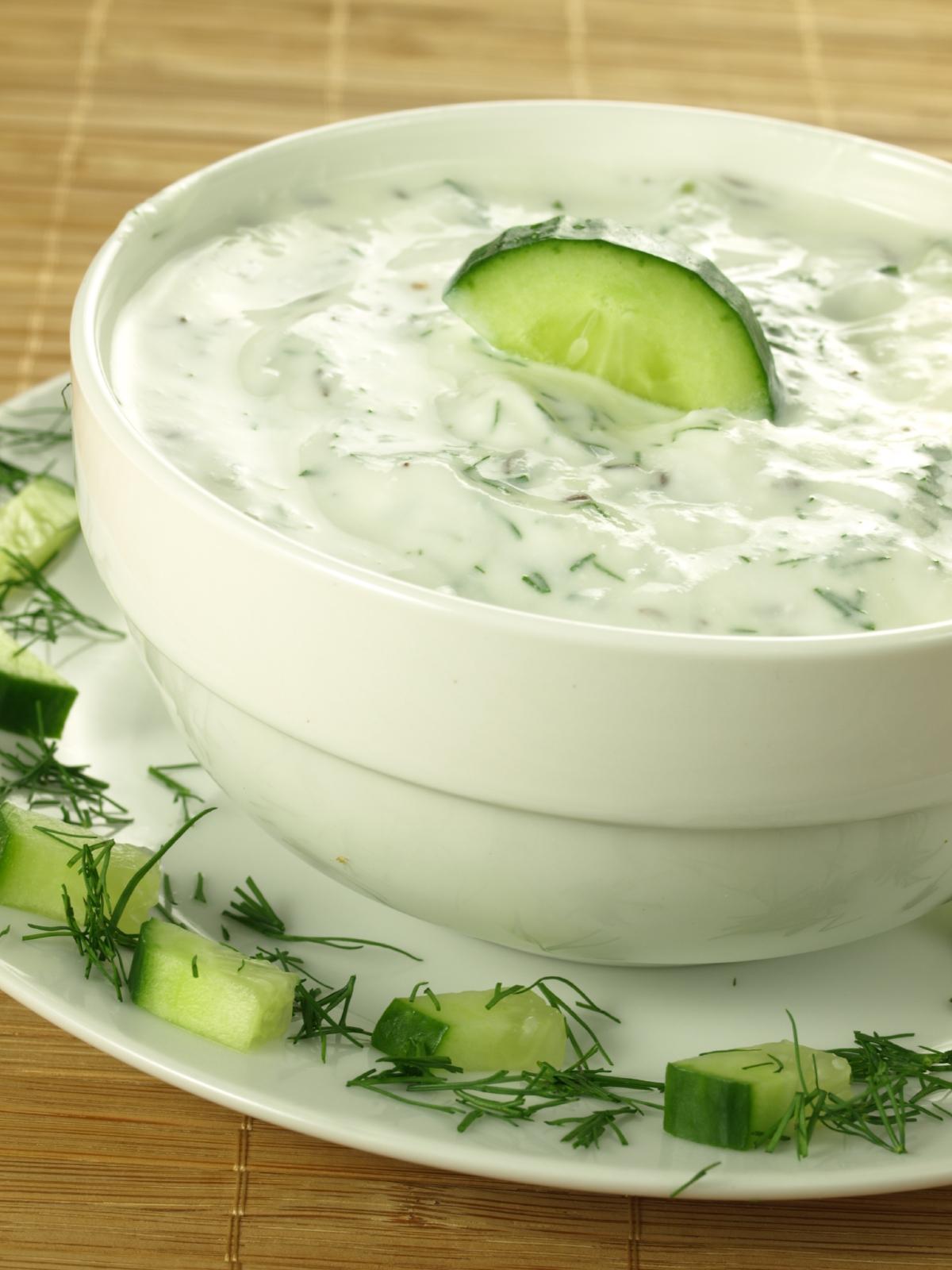 How to make tzatziki with sour cream