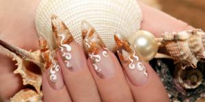 How to remove Acrylic Nails at Home