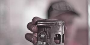 How to Tell if Motorcycle Piston Rings Are Bad