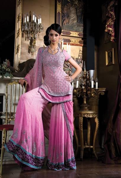 How To Dress Up For A Diwali Party - Wide-legged Sharara