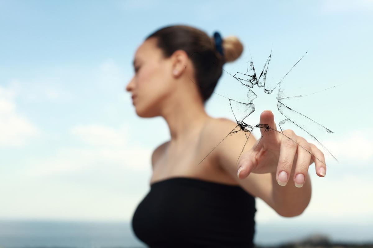 How to Remove Glass from a Wound Safely