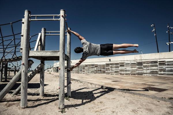 Is Going to the Gym Better Than Calisthenics? - What is calisthenics?