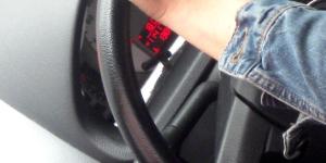 How to Unlock your Car Steering Wheel