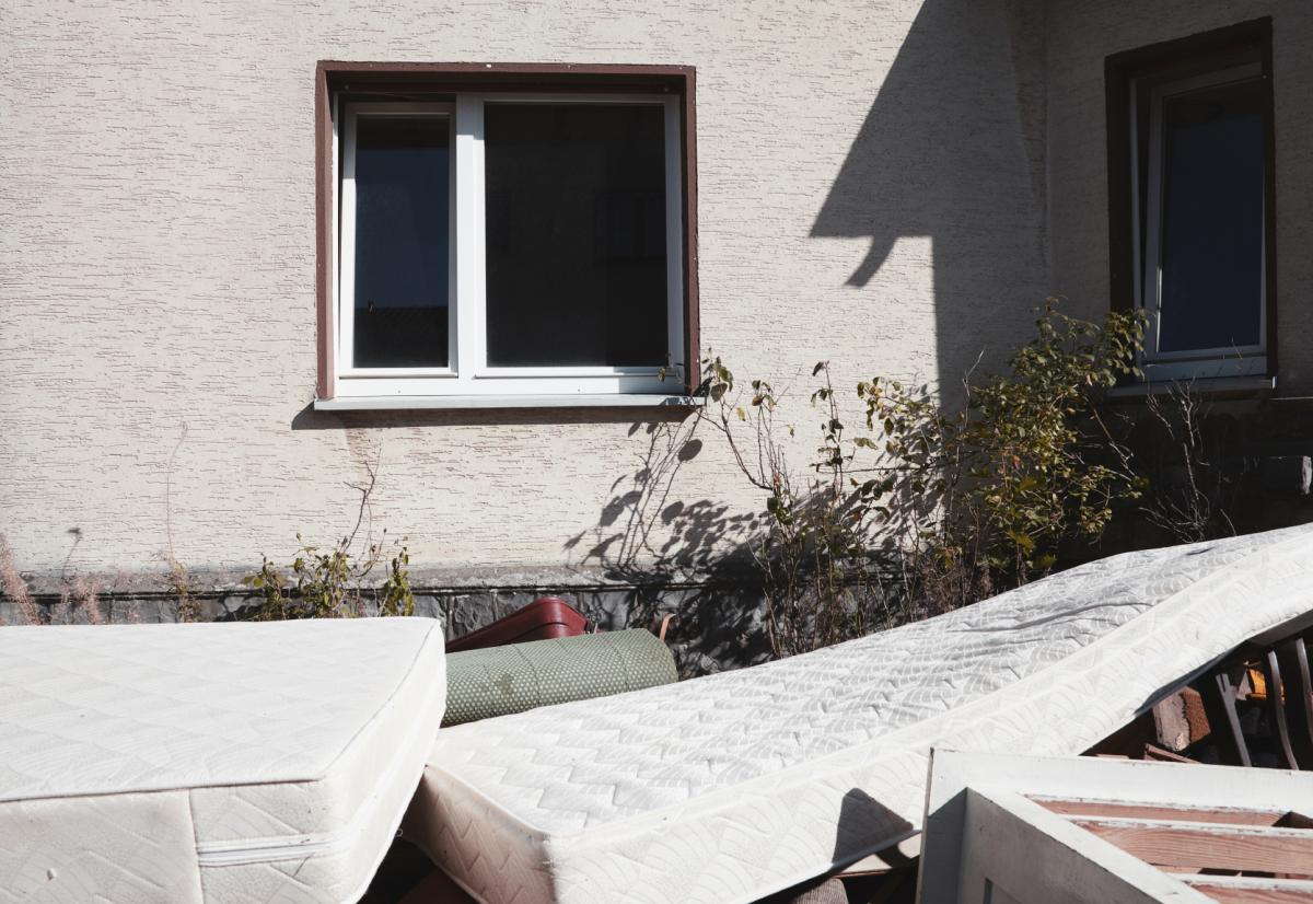 How to Clean a Mattress you Found on the Street
