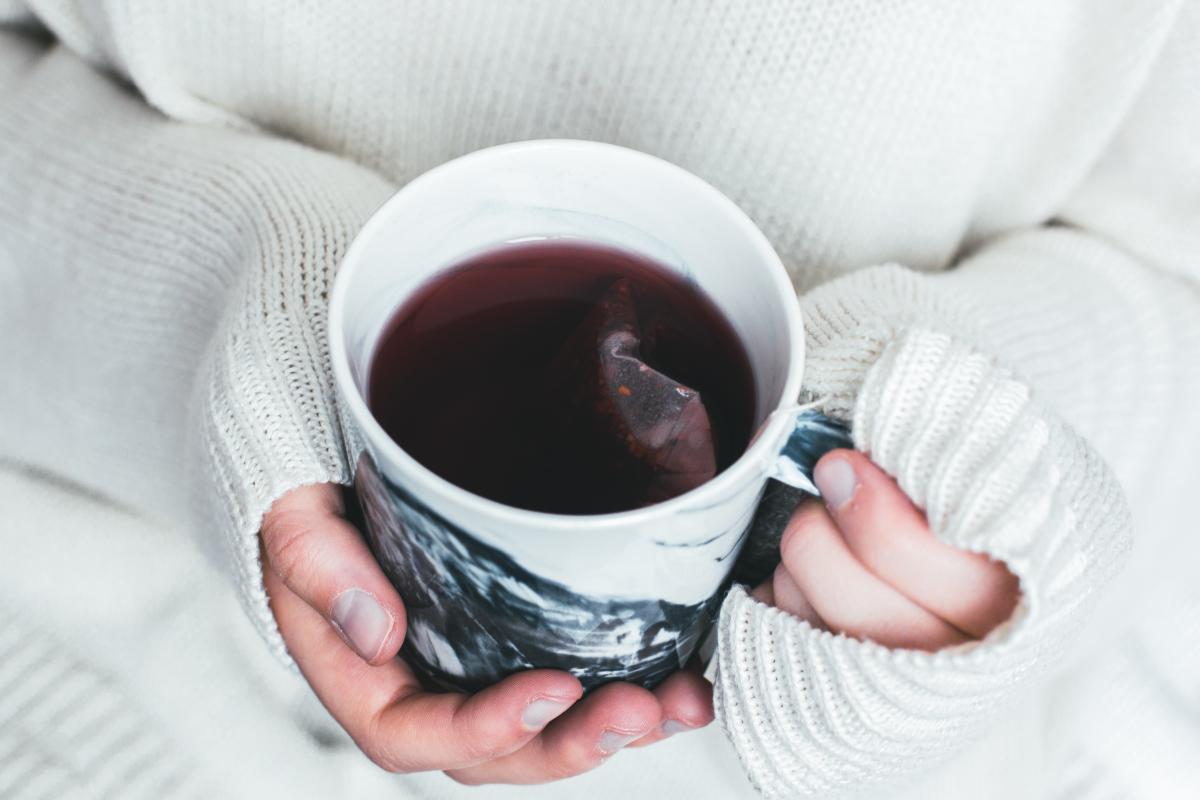 How to Use Honeybush Tea for your Skin