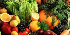 What is the Difference Between Food and Nutrients