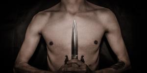 What Does Dreaming About Knives Mean