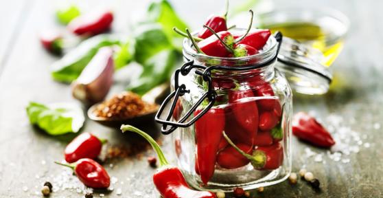 How to Preserve Hot Peppers in Olive Oil