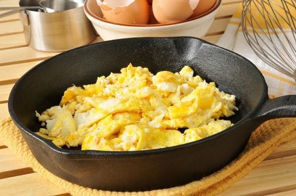 How to Make Scrambled Eggs with Potatoes - Easy