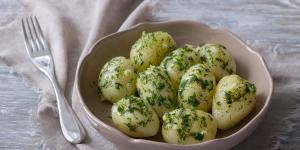 How to Steam Potatoes without a Steamer
