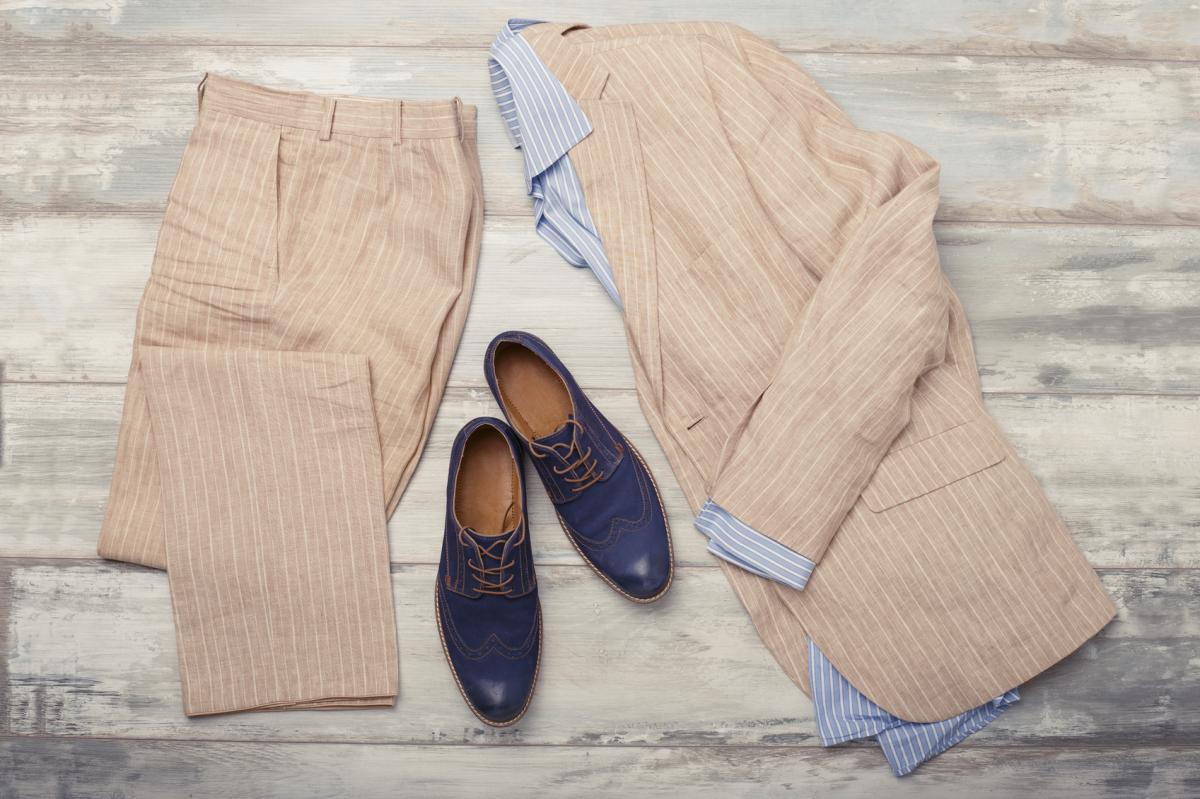 What Color Shoes to Wear with Suits